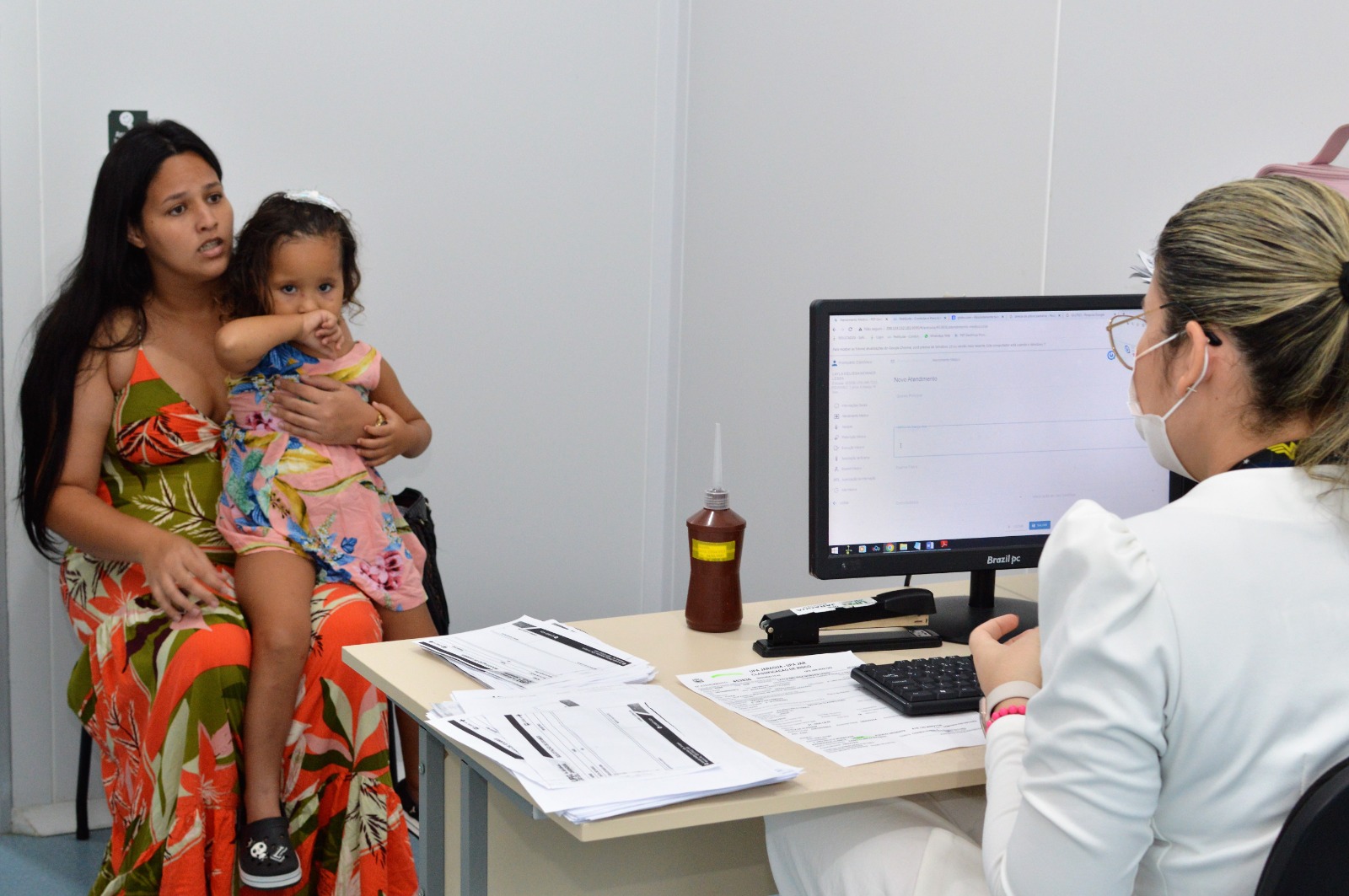 A pequena Layla Melissa, de 3 anos de idade, foi uma das mais de 21 mil crianças atendidas pelas UPAs do Estado no primeiro quadrimestre deste ano A pequena Layla Melissa, de 3 anos de idade, foi uma das mais de 21 mil crianças atendidas pelas UPAs do Estado no primeiro quadrimestre deste ano